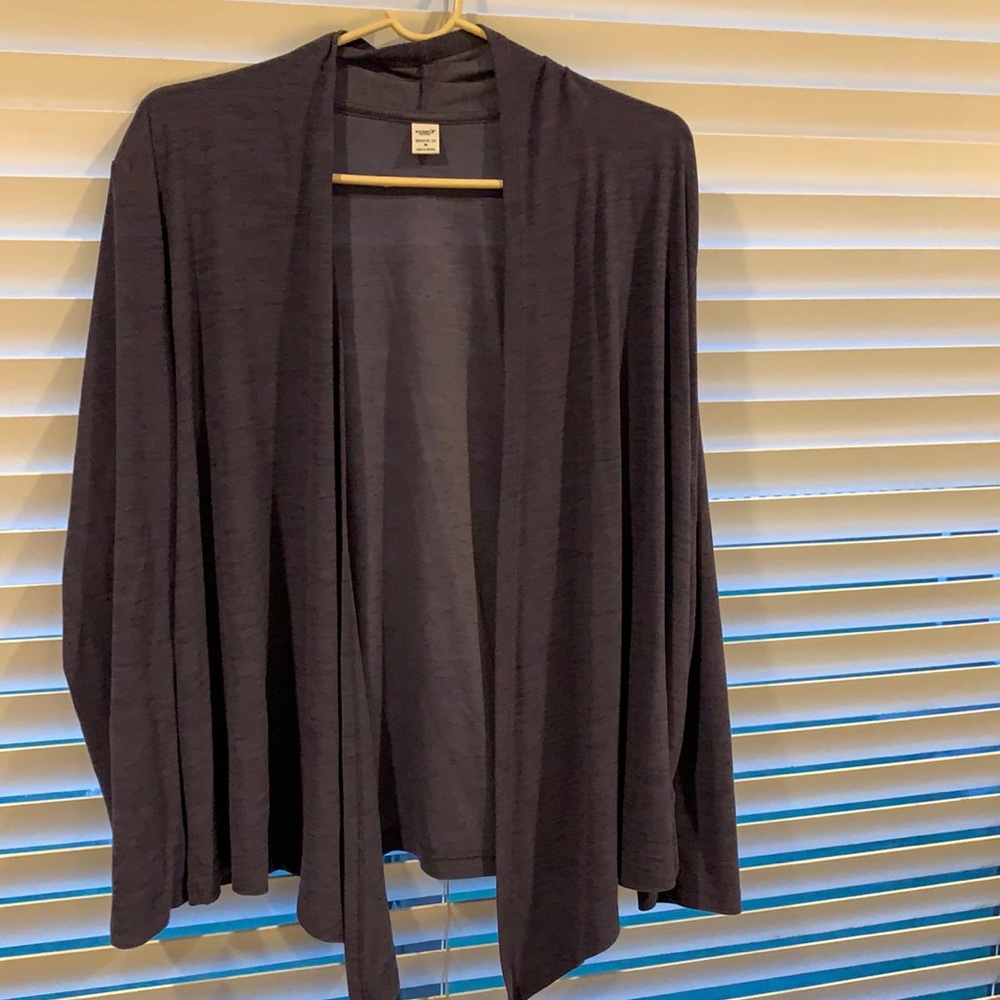 Women pullover top medium